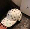 New Japanese graffiti letter baseball cap for women, versatile for both men and women, curved brim sun hat, casual and fashionable baseball cap details Picture